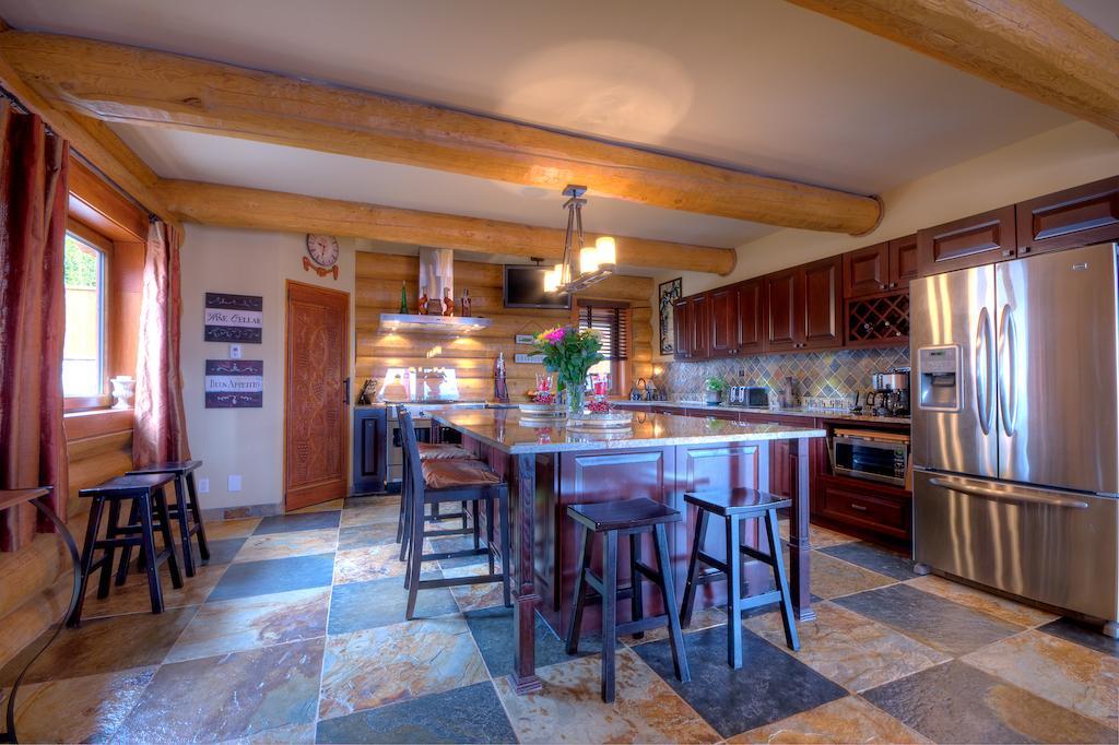 A Okanagan Lakeview Inn Kelowna Luaran gambar