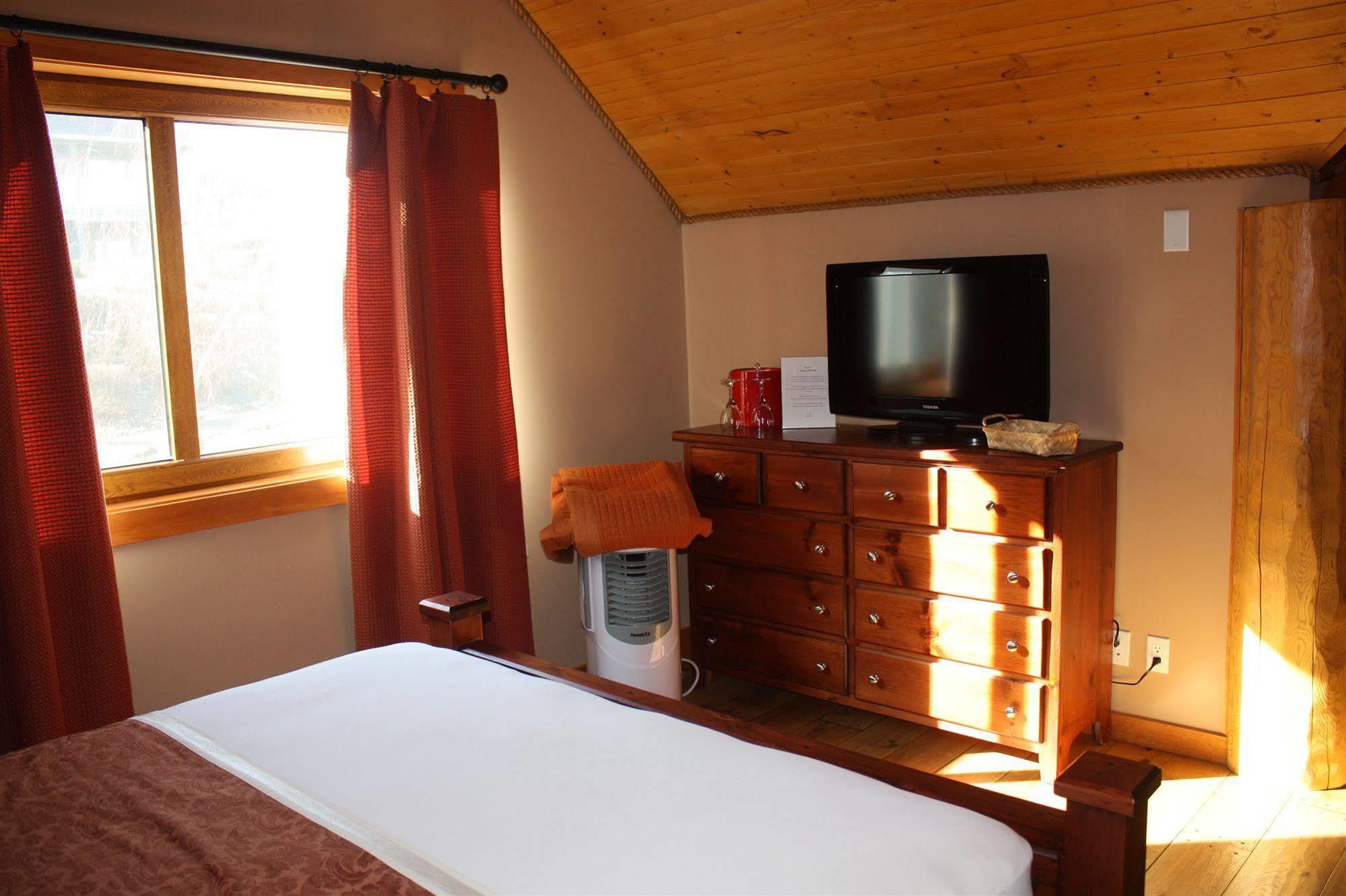 A Okanagan Lakeview Inn Kelowna Luaran gambar