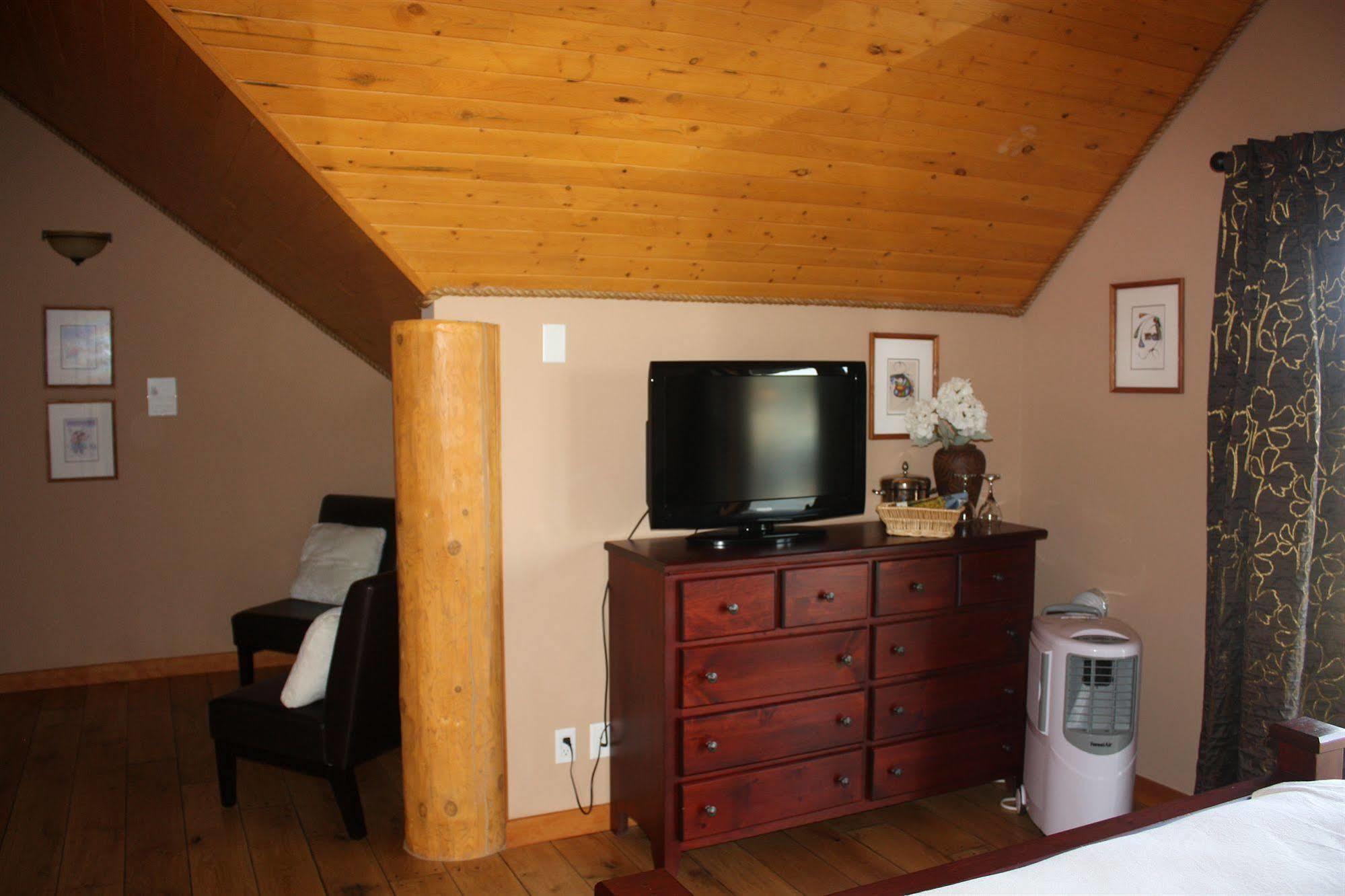 A Okanagan Lakeview Inn Kelowna Luaran gambar